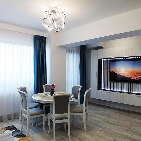Ada Luxury Apartments 43 Mamaia Buitenkant foto