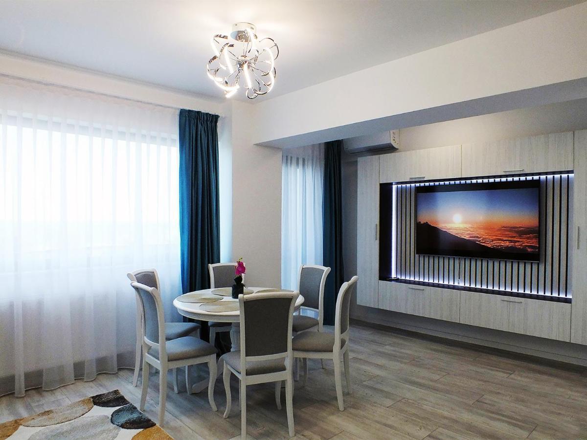 Ada Luxury Apartments 43 Mamaia Buitenkant foto